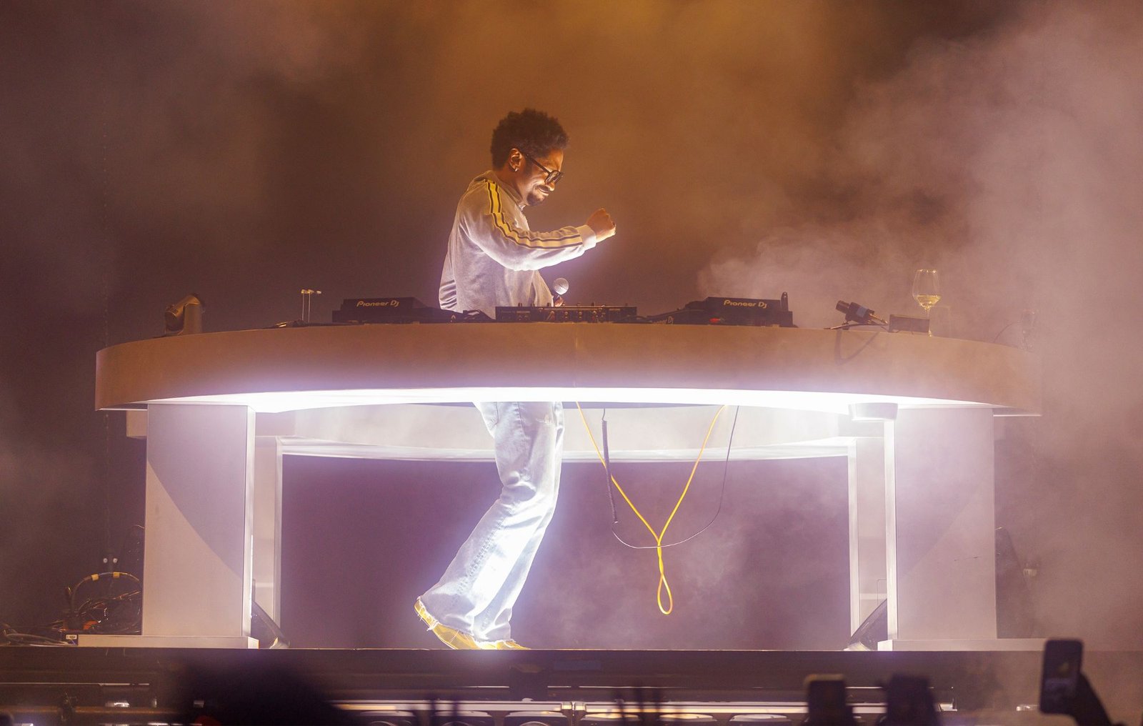 Descubre todos los detalles sobre la nueva gira de Kaytranada por Europa y el Reino Unido, incluyendo fechas y entradas.