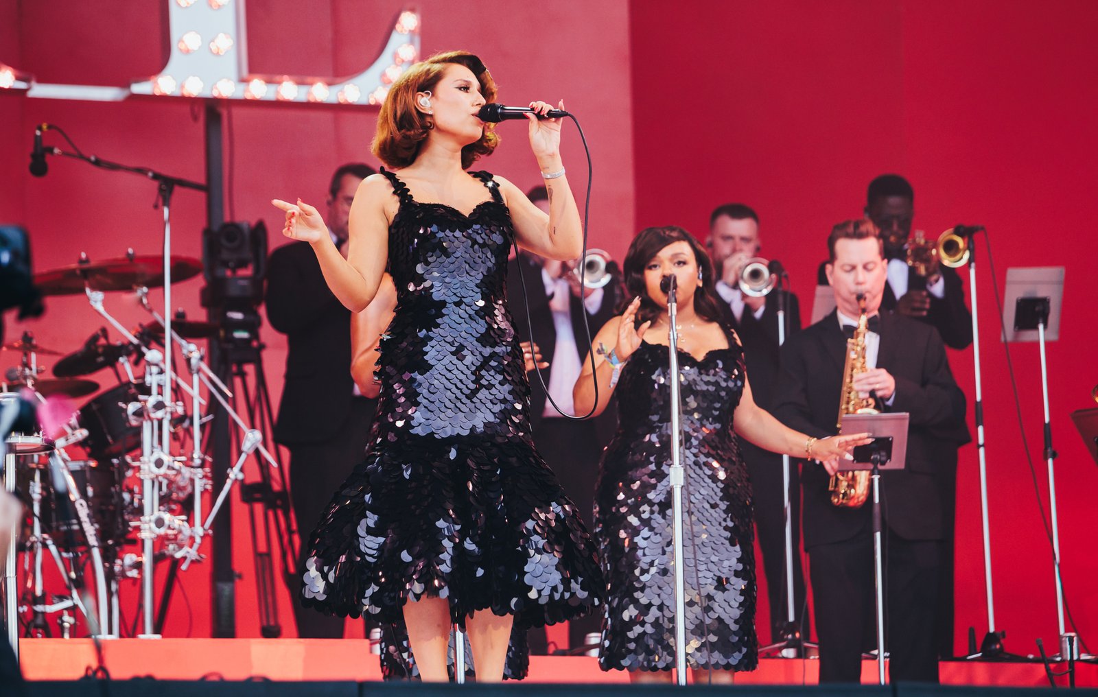 RAYE será parte del impresionante elenco de artistas que se presentarán en los BRIT Awards 2026 este fin de semana.