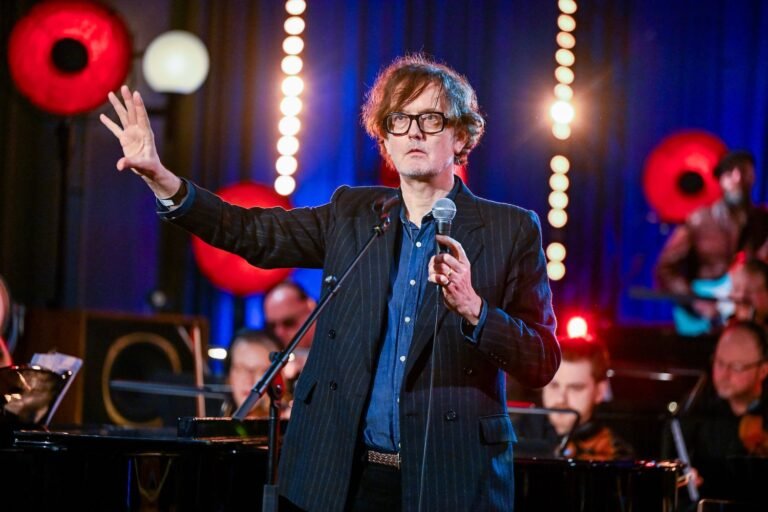 Pulp rinde homenaje a ABBA junto a la BBC Concert Orchestra
