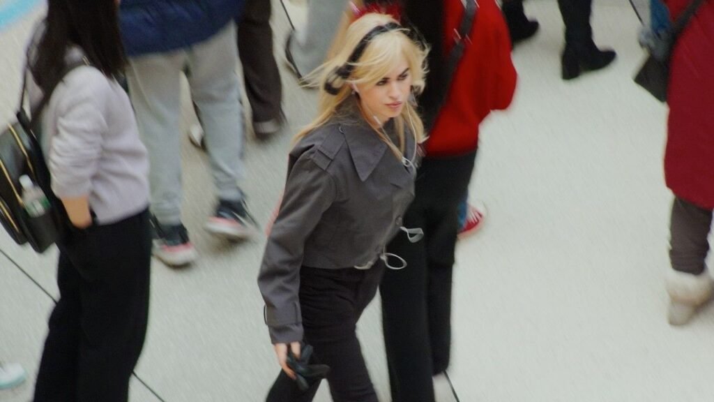 Descubre el nuevo sencillo de Underscores, un adelanto de su álbum aún no anunciado que debería captar tu atención.