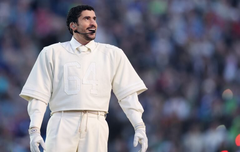 El niño que Bad Bunny sorprendió en el Super Bowl se hace viral