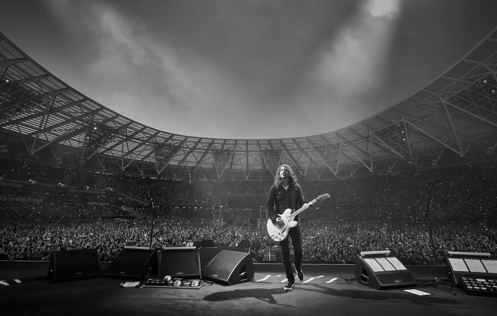 Foo Fighters sorprenden a sus fans con una serie de conciertos íntimos en ciudades clave del Reino Unido. Descubre cómo conseguir entradas.