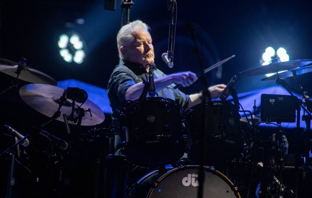 El icónico Don Henley sugiere que 2026 podría marcar el cierre de la trayectoria de Eagles, una banda legendaria.