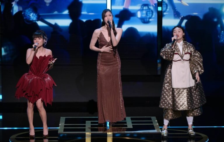 EJAE, Audrey Nuna y REI AMI deslumbran en los BAFTAs con Golden