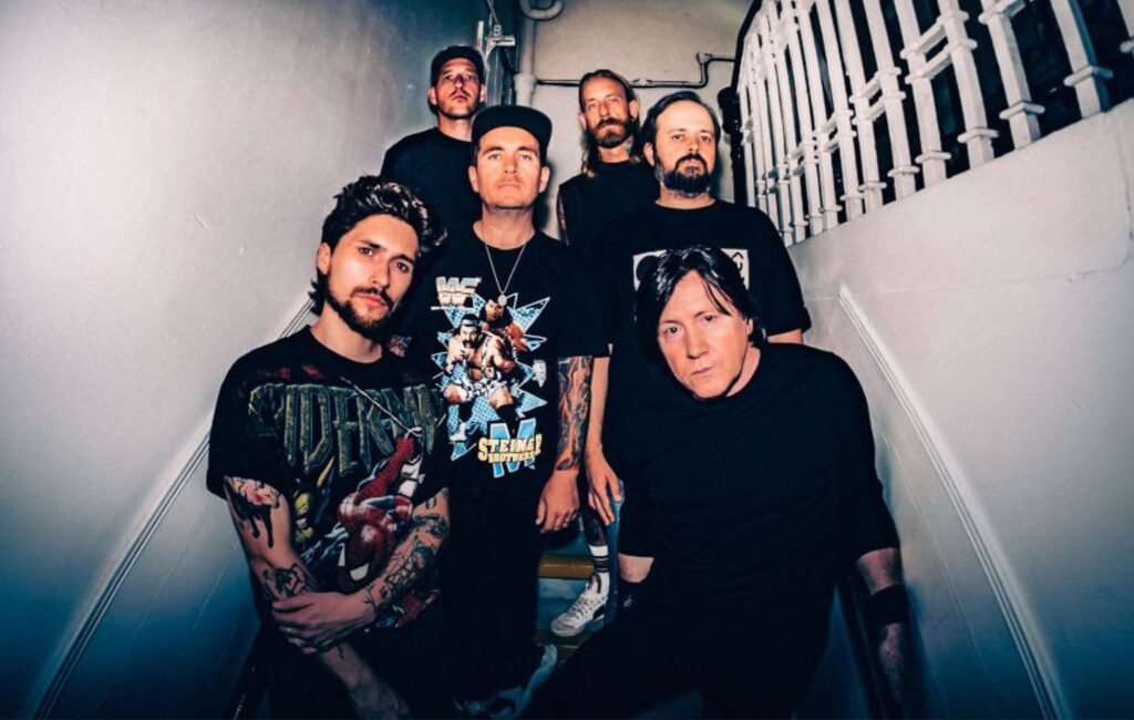 El festival 2000Trees 2026 promete un lineup emocionante con Funeral For A Friend como headliner exclusivo y otros artistas destacados.