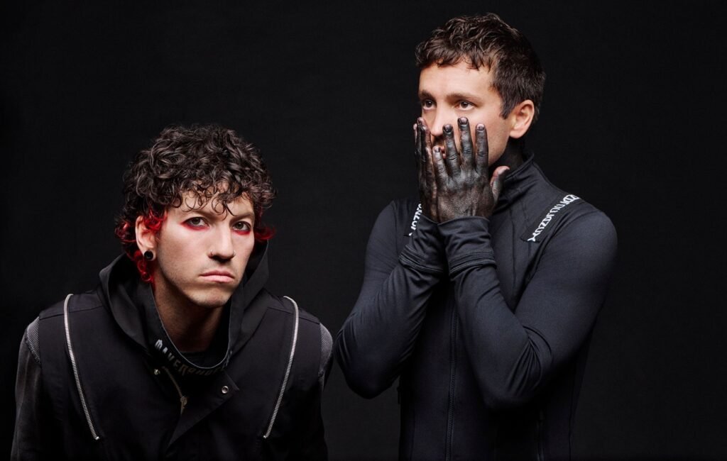 El nuevo filme de Twenty One Pilots, titulado More Than We Ever Imagined, presenta un emocionante avance que no te puedes perder.