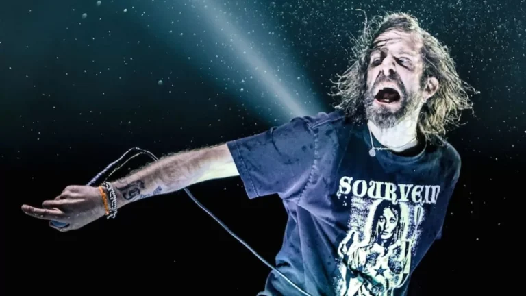 Randy Blythe analiza la música y su relación con la política contemporánea