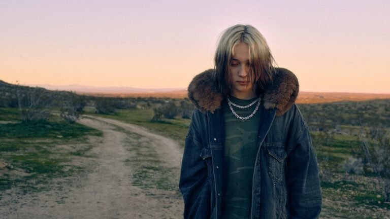 Nettspend lanza su álbum Early Life Crisis con grandes colaboraciones