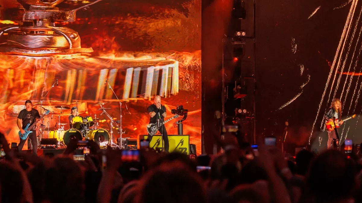 Las icónicas bandas Metallica, Rush y U2 podrían tener sus megaconciertos en el Estadio Nacional, pero hay demoras.