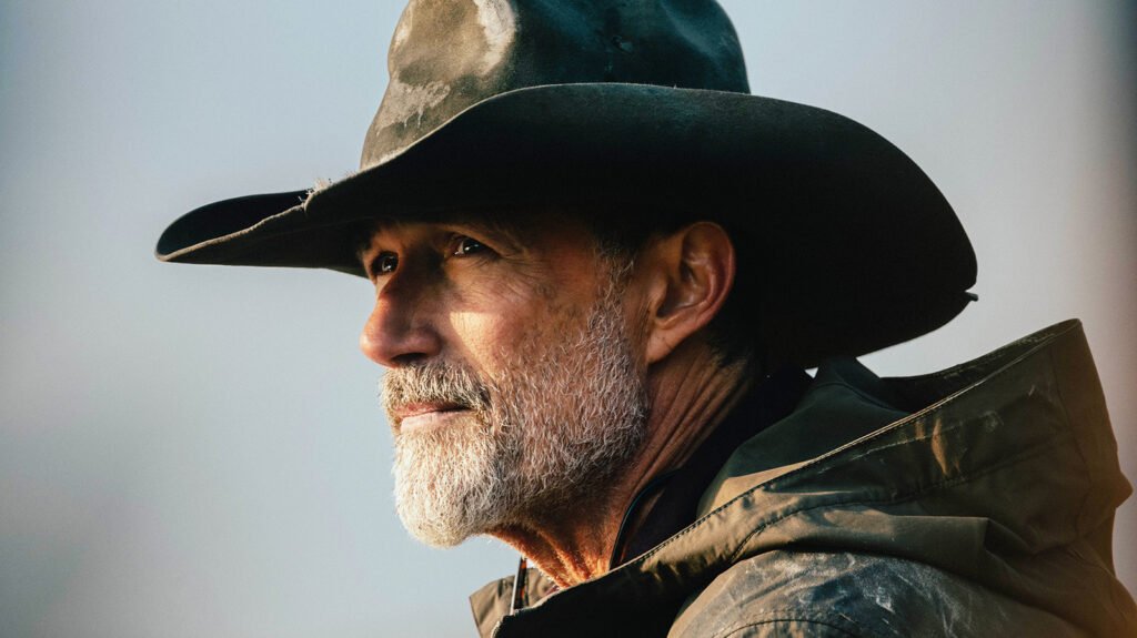 Descubre cómo el episodio 4 de The Madison revela el oscuro pasado de Paul Clyburn y su impacto en la trama.