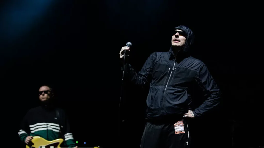 La banda Viagra Boys comparte su visión sobre el caos y su inspiración musical en Lollapalooza 2026.