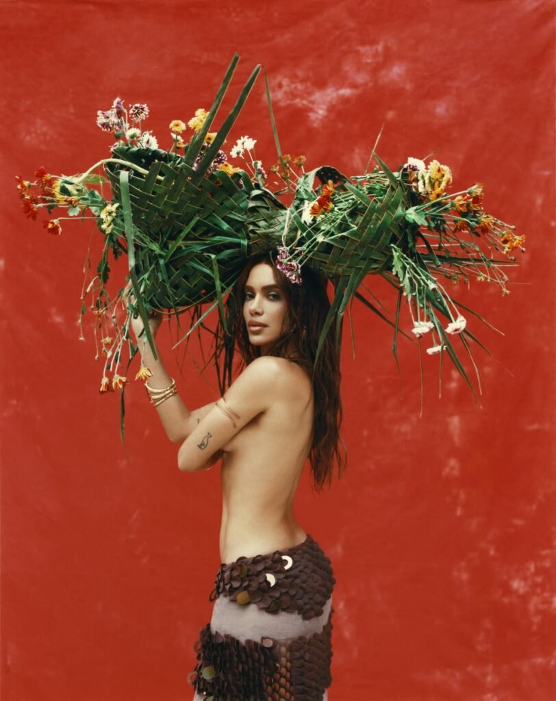 Anitta lanza Equilibrivm