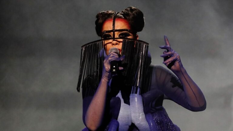 Björk celebrará un festival en Islandia durante el eclipse solar