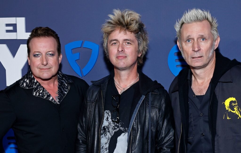 Descubre cómo la nueva película basada en Green Day hace referencia a un álbum emblemático de la banda.