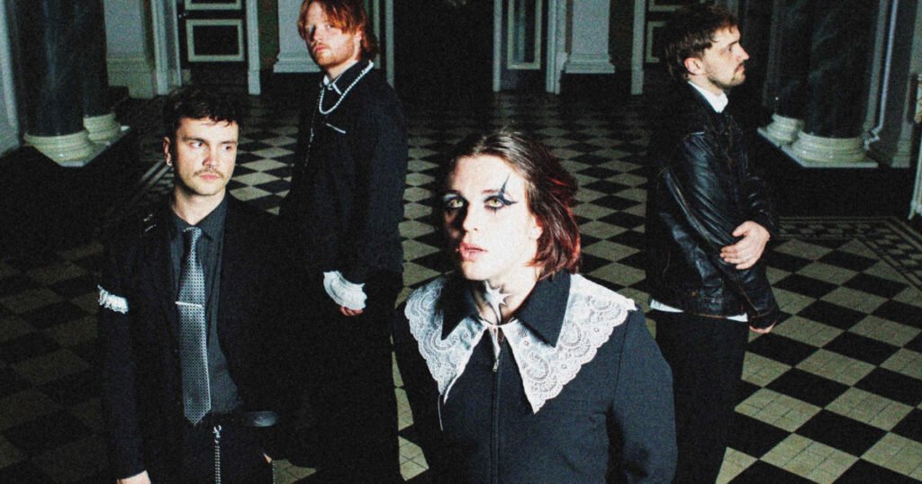 Static Dress lanza el poderoso sencillo hospice, una muestra de su evolución en la escena emo contemporánea.