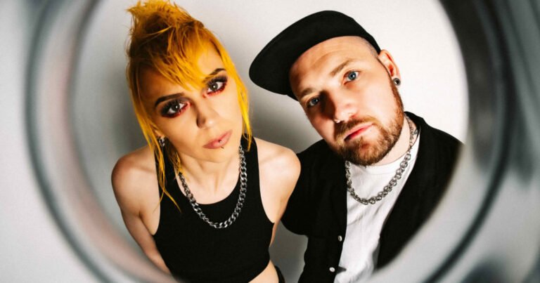 WREX lanza su nuevo sencillo 111 del EP SADWORLD