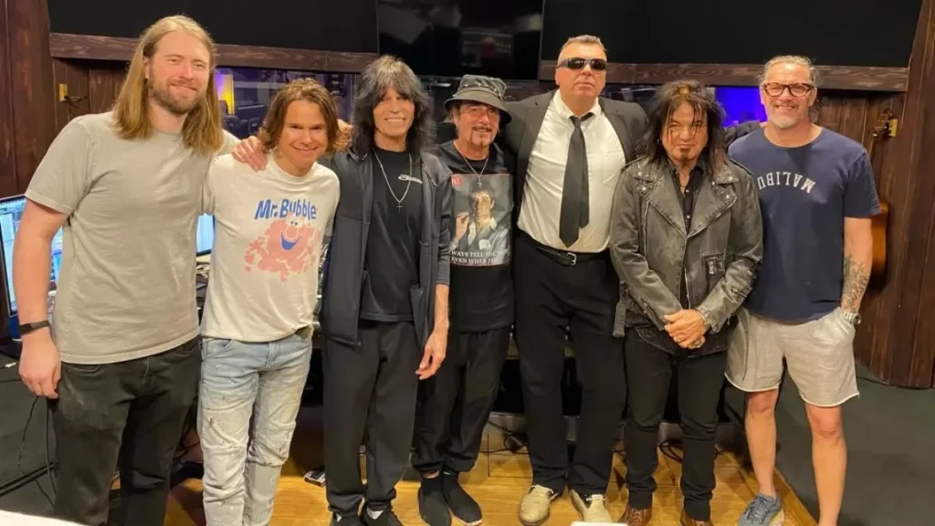 Kevin Martin de Candlebox destaca la singularidad de Chile y el cariño de sus fans antes de un gran show.