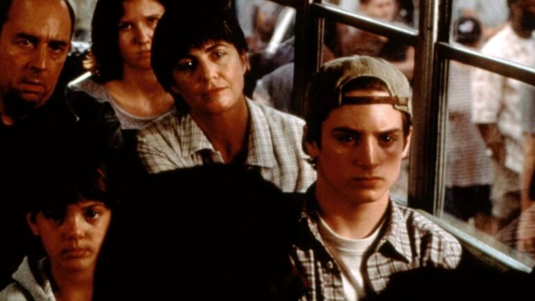 Deep Impact Resurge en Streaming con el Talento de Elijah Wood