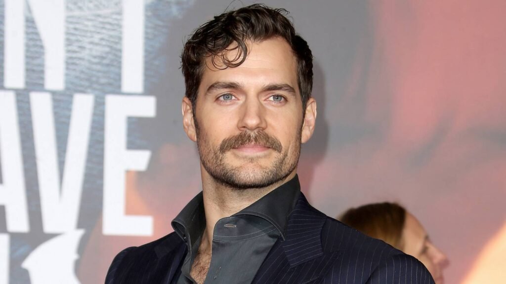 La película Night Hunter de Henry Cavill se convierte en un sorprendente éxito en el streaming de Paramount+.