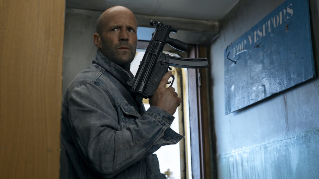 Jason Statham regresa al cine en Mutiny, un thriller de acción que promete mucha adrenalina en alta mar.