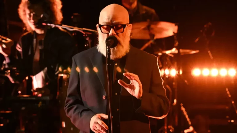 Michael Stipe presenta The Rest of Ever de su álbum solista