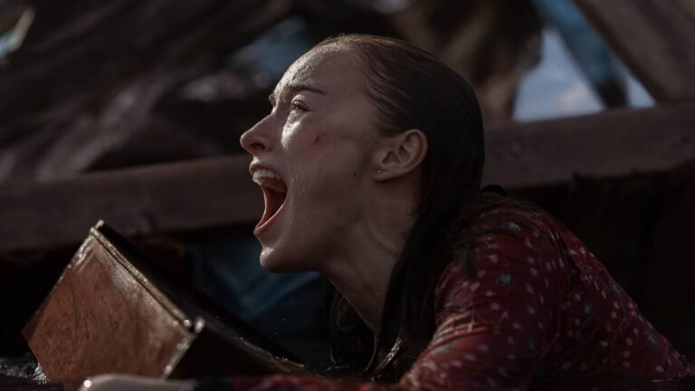 Phoebe Dynevor brilla en un thriller de supervivencia imperdible en Netflix