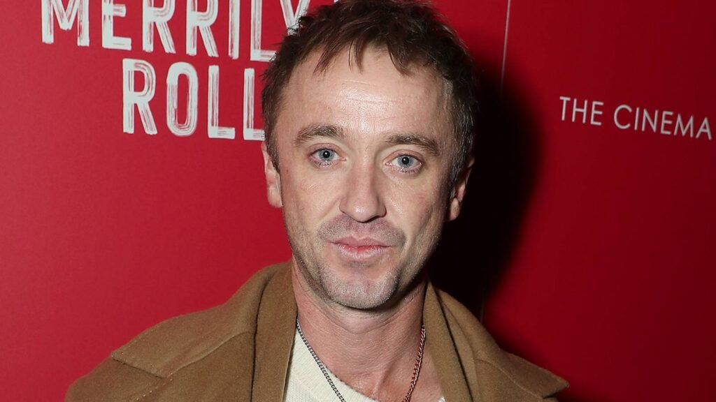 Tom Felton regresa al universo de Harry Potter, sorprendiendo a todos con su participación en una nueva producción teatral.