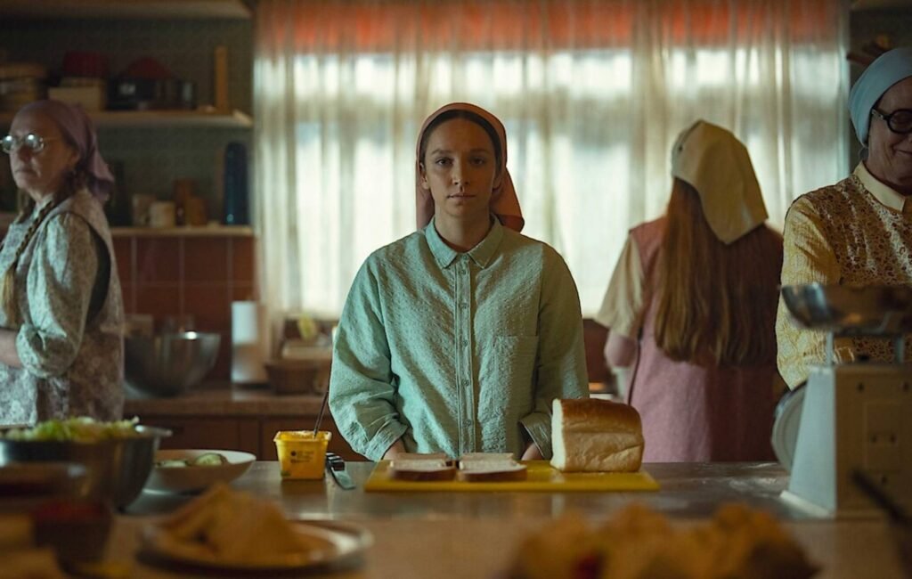 Explora los temas que dan vida a Unchosen, el thriller psicológico de Netflix, y su impactante banda sonora.