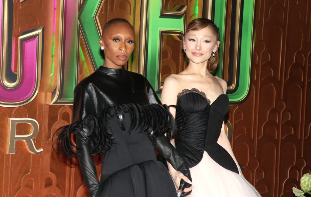Cynthia Erivo asegura que los comentarios sobre su rol como 'guardaespaldas' de Ariana Grande son racistas y ofensivos.