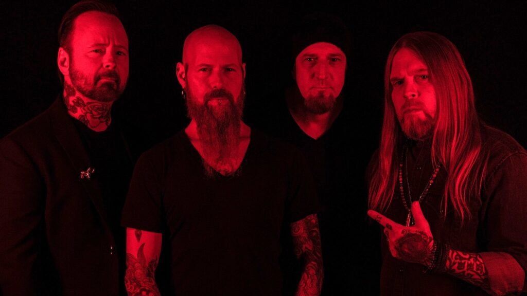 La banda Drowning Pool ha cancelado su primer tour sudamericano debido a bajas ventas de entradas y logística.