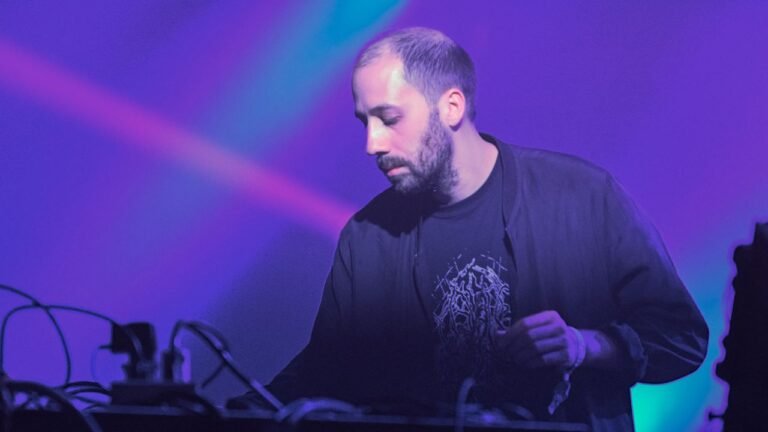 Gold Panda anuncia su nuevo álbum Ton Up para el próximo mes