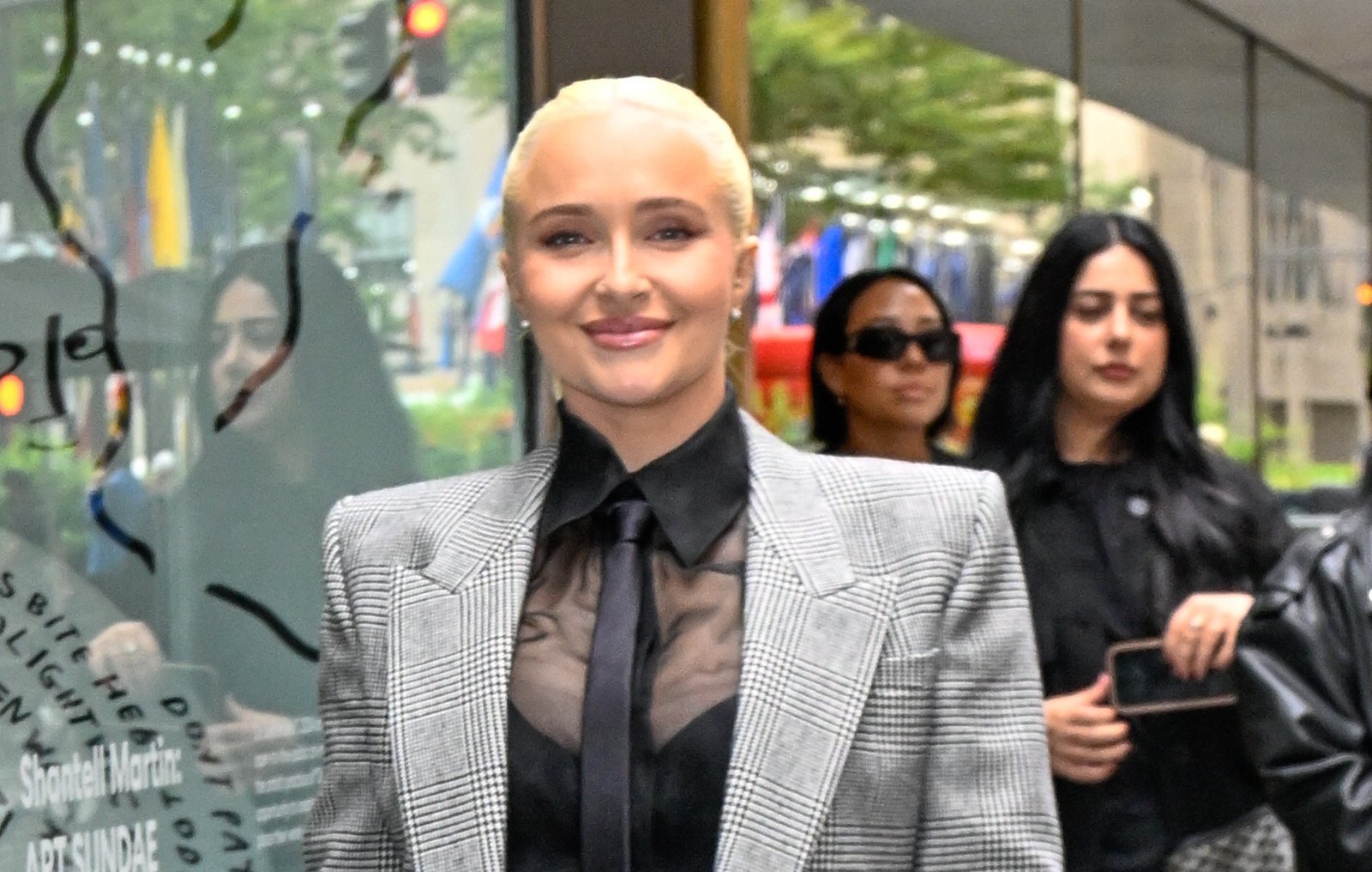 hayden-panettiere-revela-su-bisexualidad-en-nuevo-memoir
