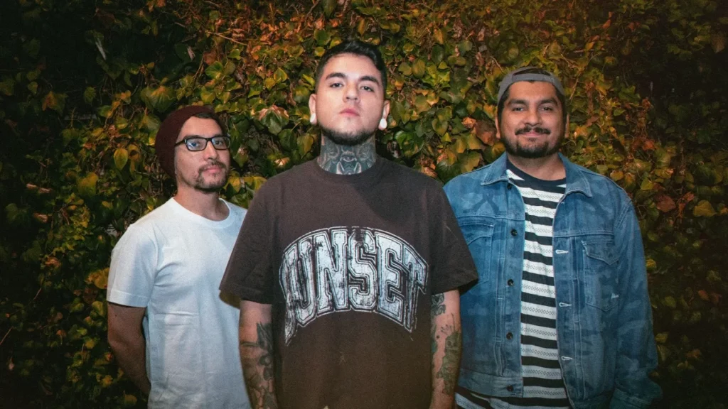 La banda chilena MILLIE® relanza su primer trabajo con nuevas canciones y una renovada identidad musical.
