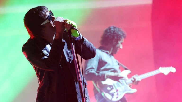 La nueva canción de The Strokes Falling Out of Love debutará en Colbert