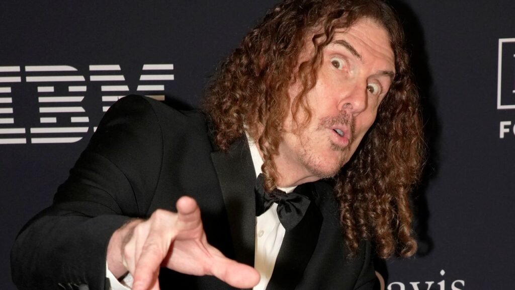 Weird Al Yankovic está trabajando en un musical que reúne sus icónicas parodias musicales. Descubre más sobre esta emocionante noticia.