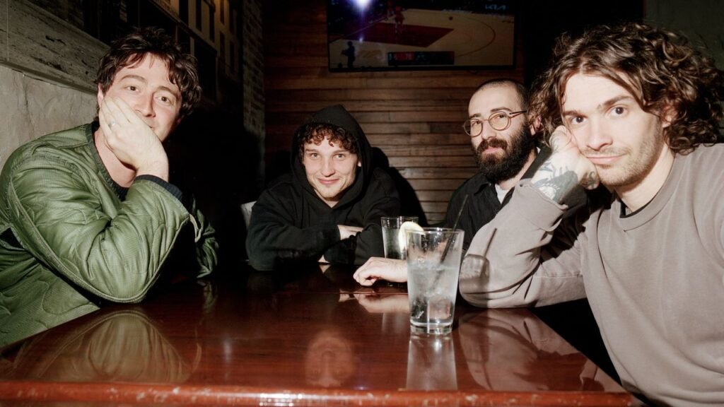 La banda experimental YHWH Nailgun se une a 4AD después de un potente set en el C2C Festival de Nueva York.