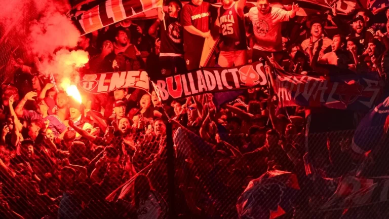 Estadio para la U de Chile: Debate crece en Santiago por proyecto deportivo