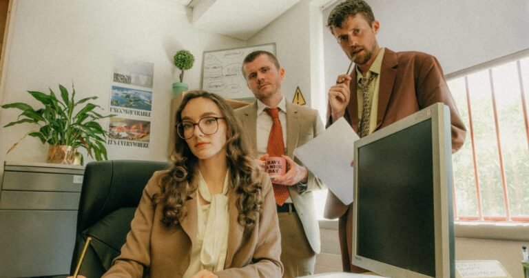 Exploring Birdsong lanza el sencillo Spy In The House Of Love