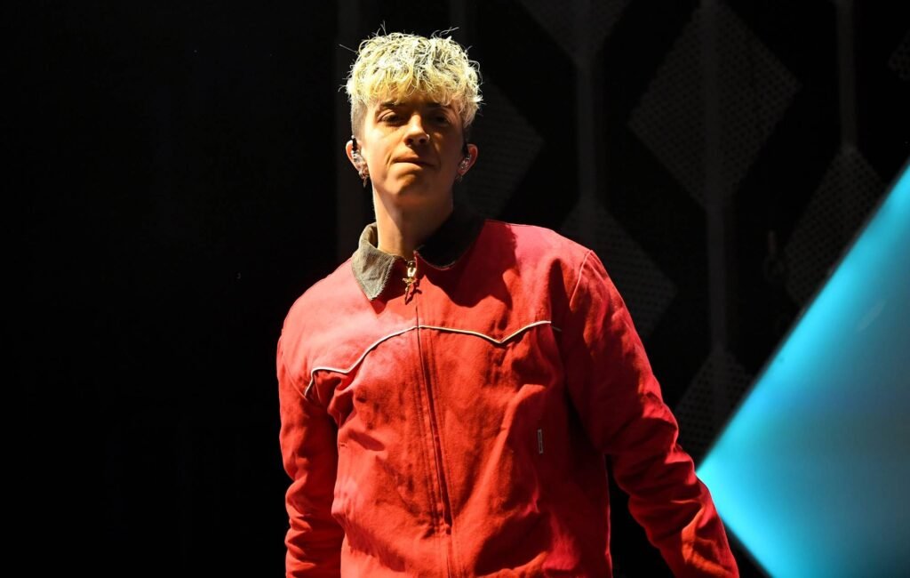 Jack Avery, ex miembro de Why Don’t We, revela detalles sobre la conmoción tras la acusación de su ex novia.