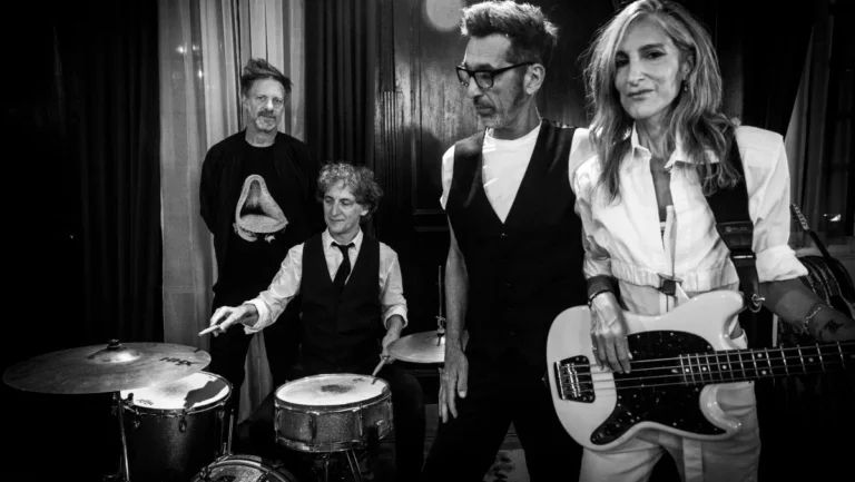 La Portuaria lanza su nuevo disco La vida en la Tierra