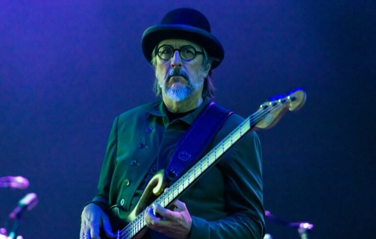 Primus sorprende con su nuevo EP A Handful Of Nuggs