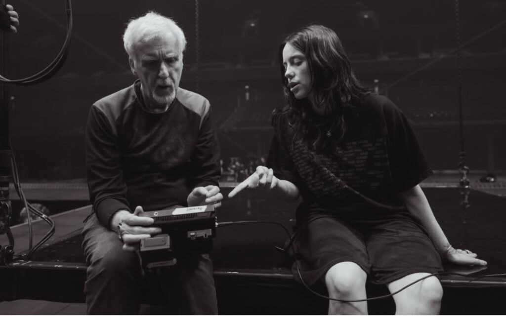 Los seguidores de Billie Eilish transforman las proyecciones de su nuevo filme en auténticas fiestas al seguir su llamada a la acción.