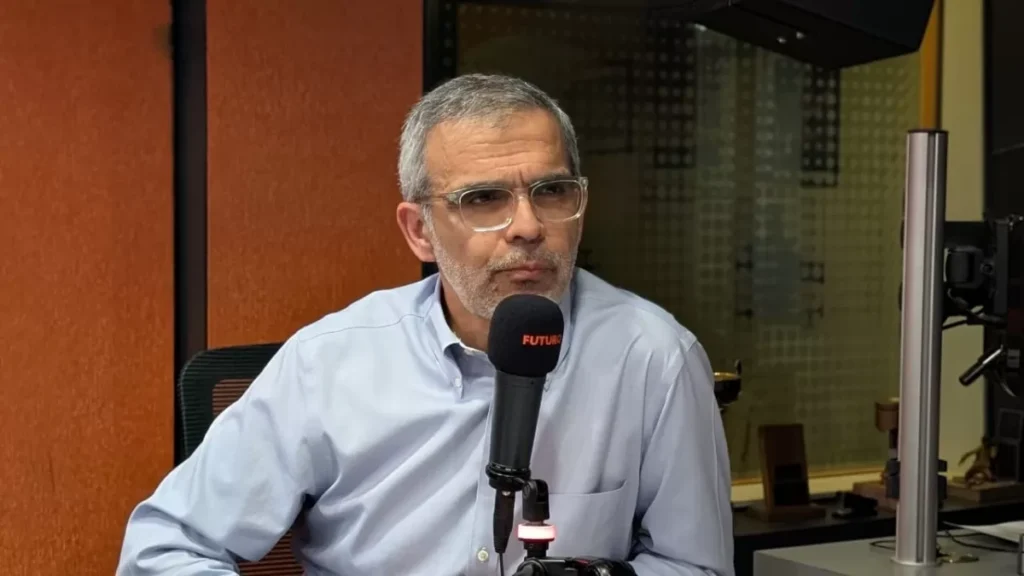 El exministro Luis Cordero advierte sobre la falta de enfoque en estrategias basadas en datos en seguridad pública.