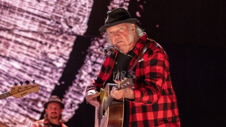 Chrome Hearts Cierra el Caso Judicial con Neil Young por Infracción de Marca
