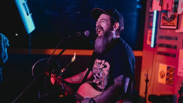 Pancho Folk y Engreída brillan en disco en vivo en Bar de René