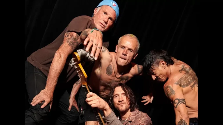 Red Hot Chili Peppers alcanza cifra histórica tras vender su catálogo musical