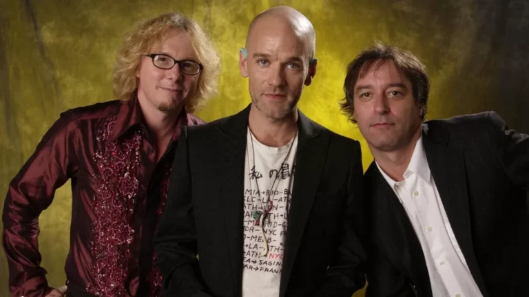 R.E.M. y el legado de Reveal: un viaje musical de 25 años