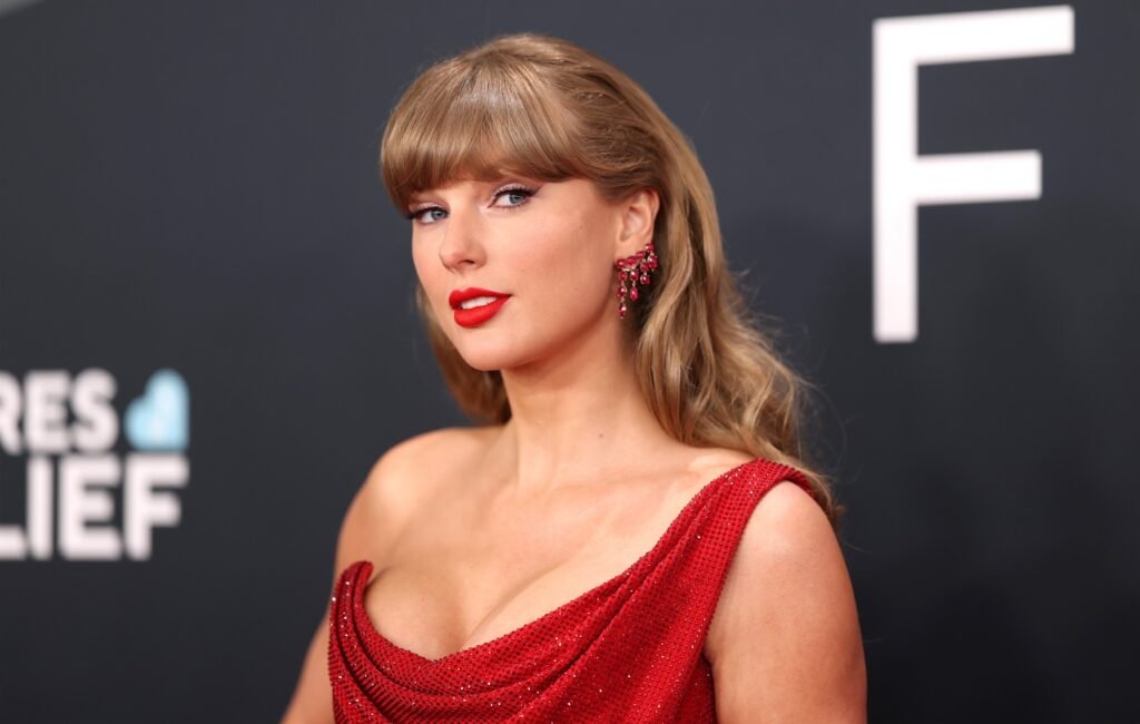 Taylor Swift presenta 'I Knew It, I Knew You', su nuevo tema del soundtrack de Toy Story 5, conectando su historia con la saga.
