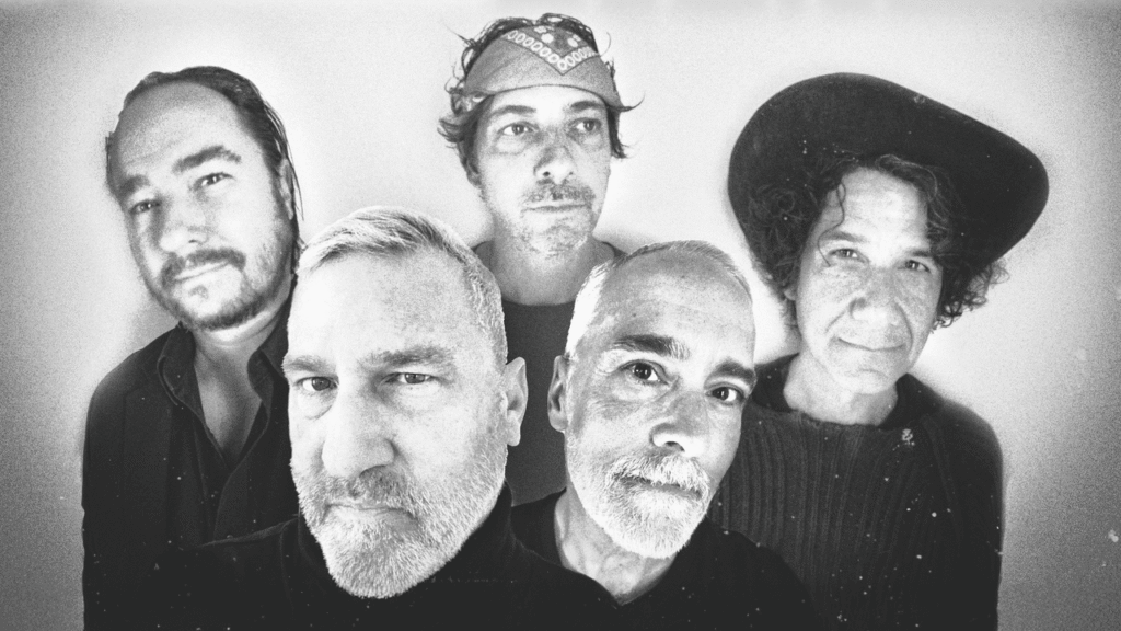 Descubre la evolución musical de The Afghan Whigs con su esperado álbum Soft Control y la nueva gira que lo acompaña.