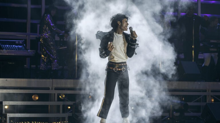 Cómo ver la película Michael sobre Michael Jackson en casa